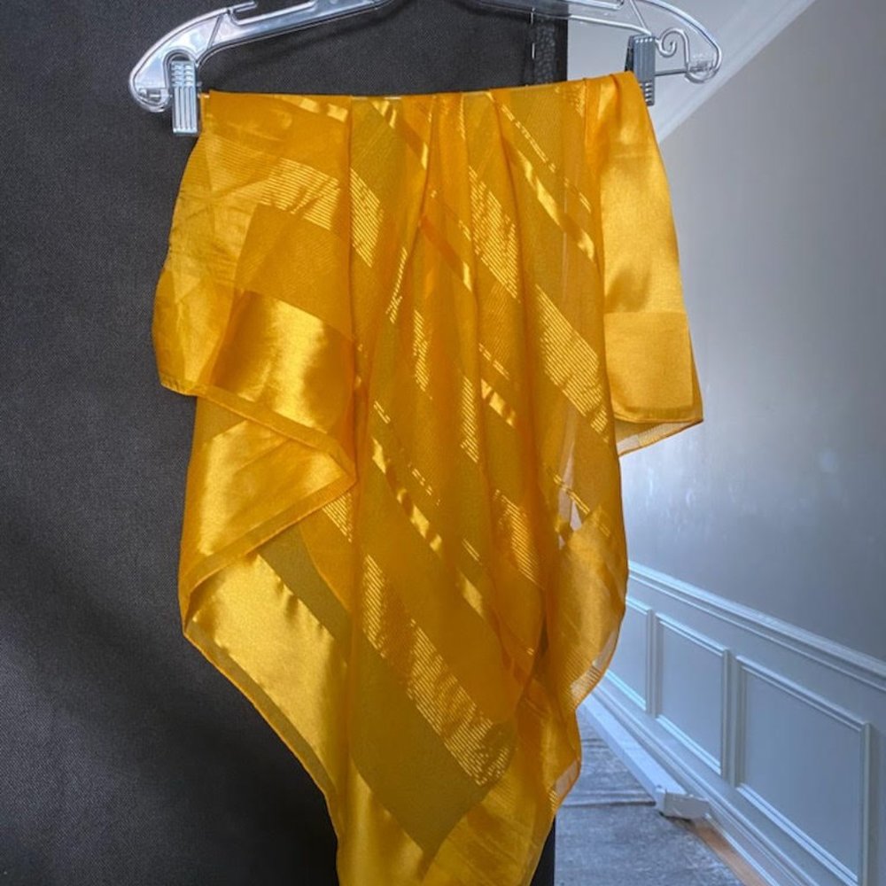 MONIQUE MARTIN MADE IN ITALY LADIES SCARF